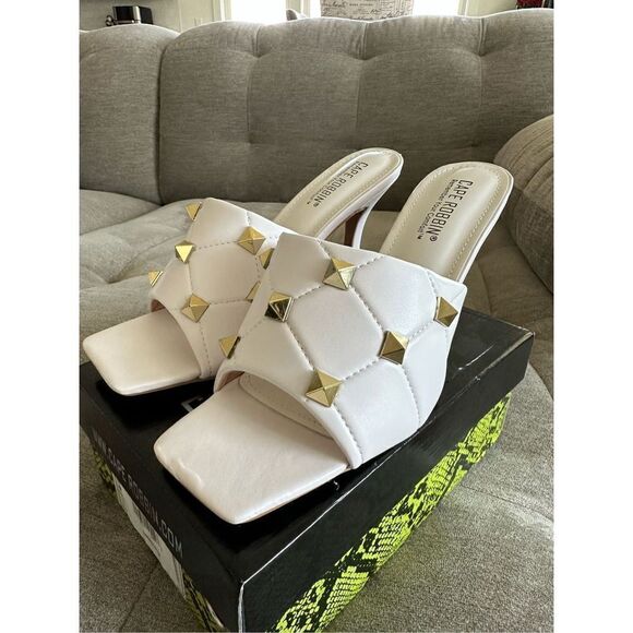 White high heeled gold studded slide sandals brand new size 10 Cape Robbin Kena - Picture 2 of 6
